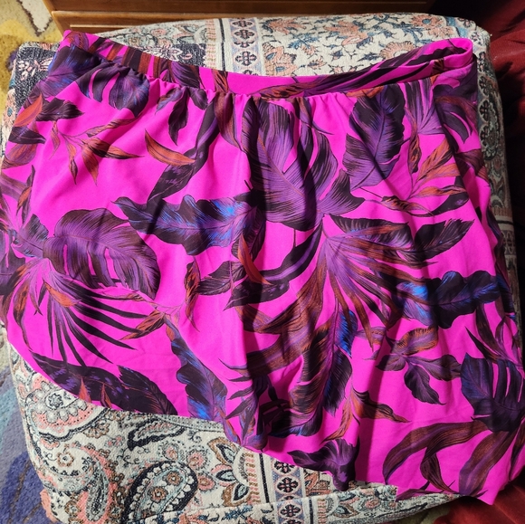 Torrid Vibrant Suzy Pink Tropical Bathing Skirt Sz.2 - Picture 2 of 5